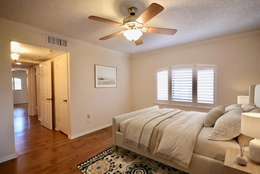 6443 Bayou Glen Road Houston, TX 77057