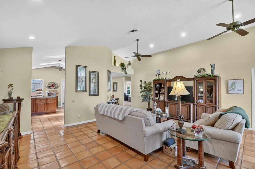 6097 Bay Isles Drive Boynton Beach, FL 33437