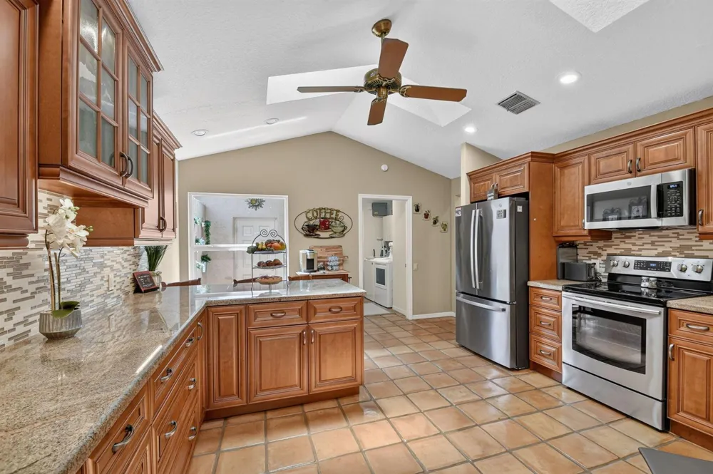 6097 Bay Isles Drive Boynton Beach, FL 33437