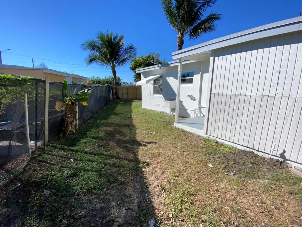110 Old Spanish Trail Lantana, FL 33462