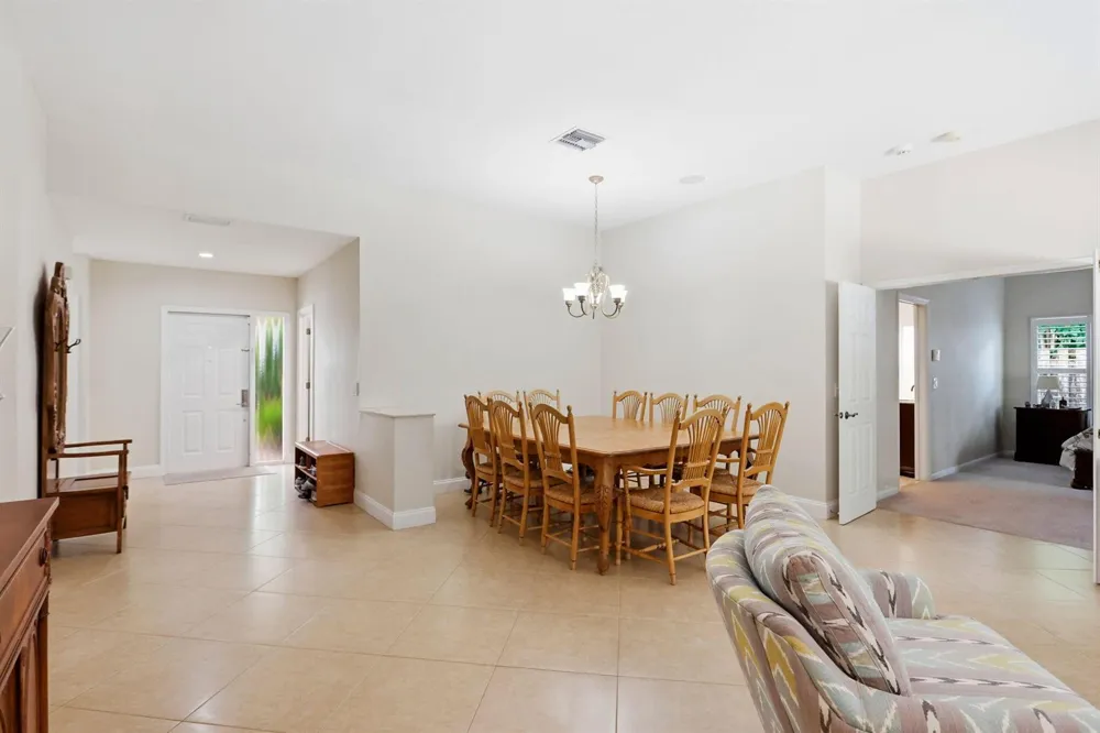 435 MOHAWK LANE Boca Raton, FL 33487