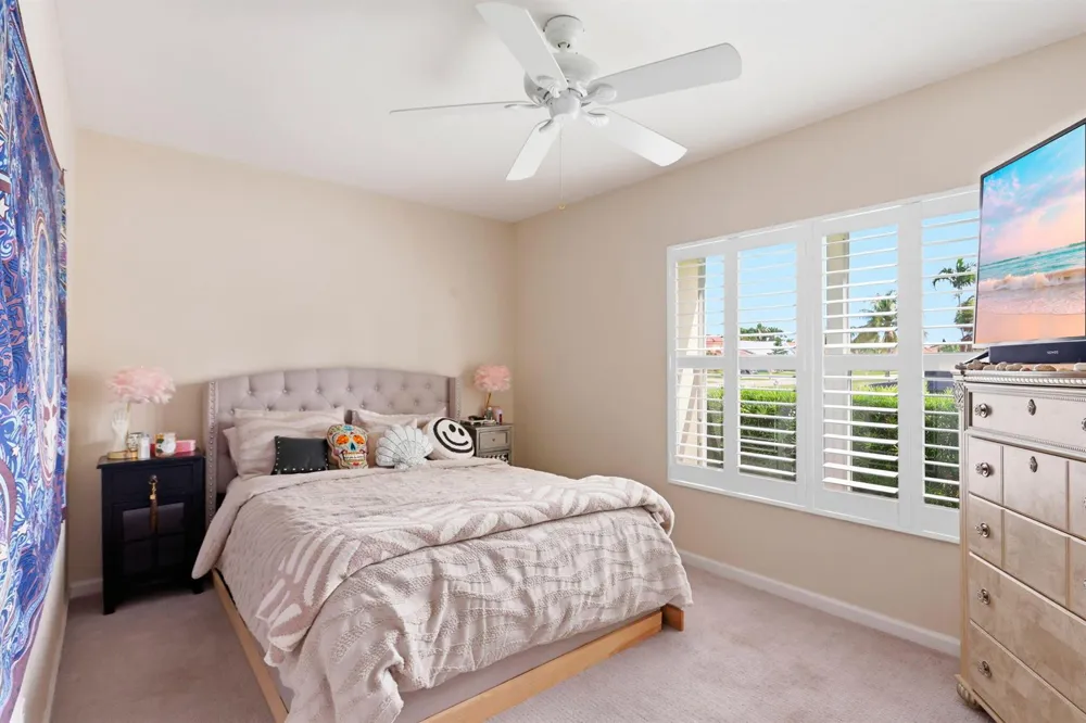 435 MOHAWK LANE Boca Raton, FL 33487
