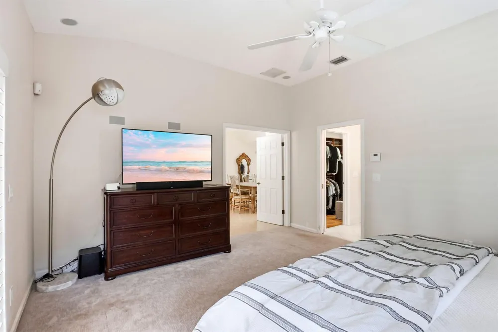 435 MOHAWK LANE Boca Raton, FL 33487