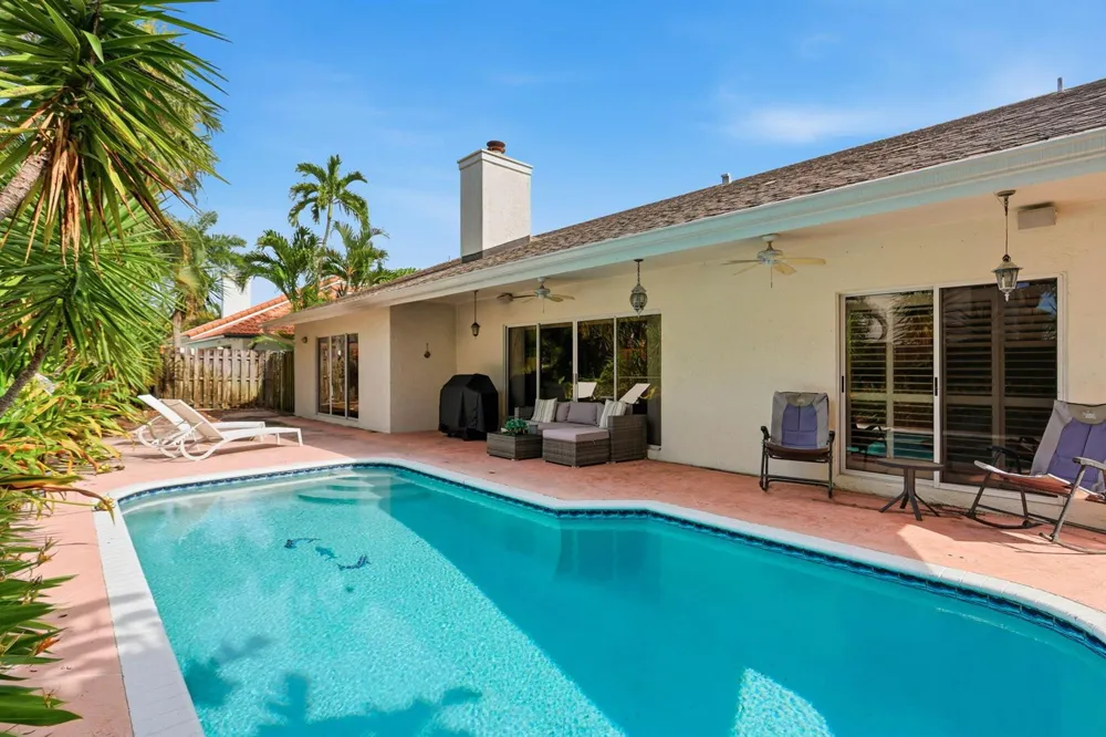435 MOHAWK LANE Boca Raton, FL 33487