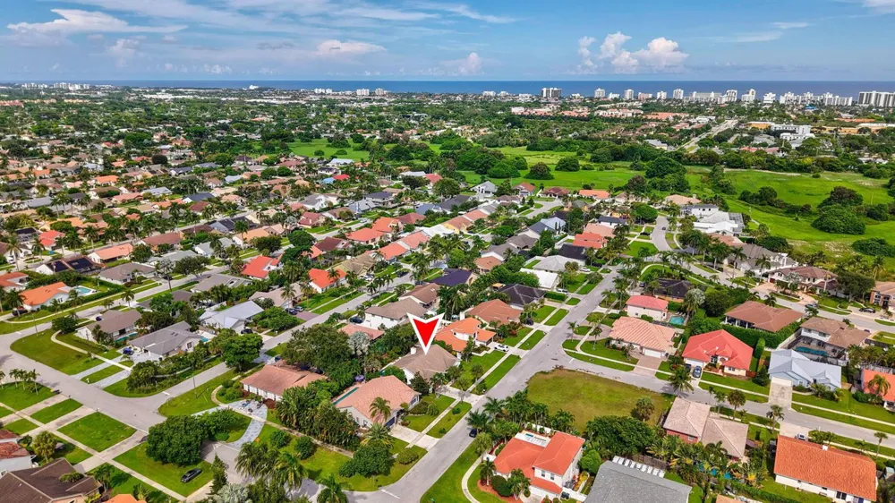 435 MOHAWK LANE Boca Raton, FL 33487