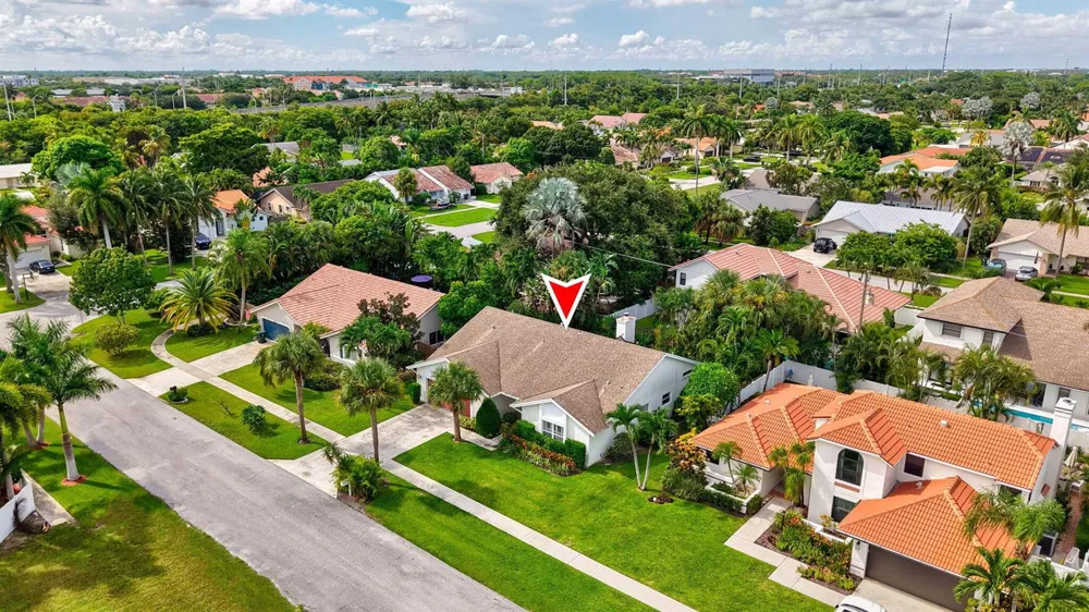435 MOHAWK LANE Boca Raton, FL 33487