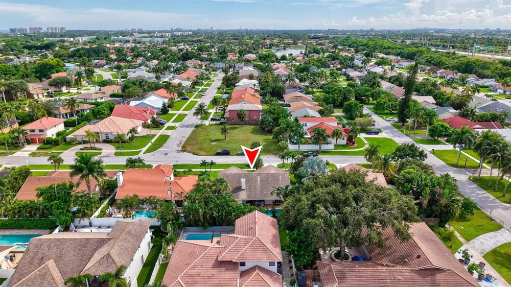 435 MOHAWK LANE Boca Raton, FL 33487