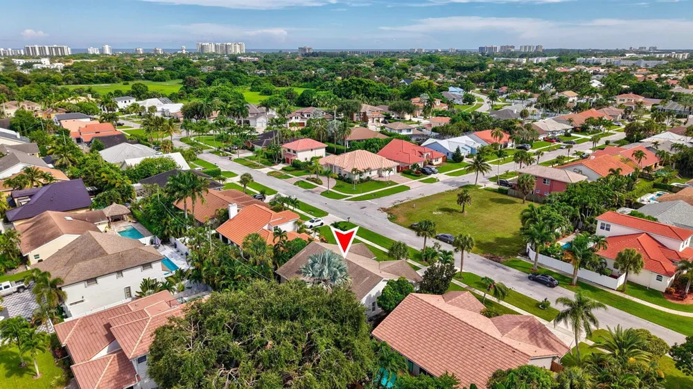 435 MOHAWK LANE Boca Raton, FL 33487