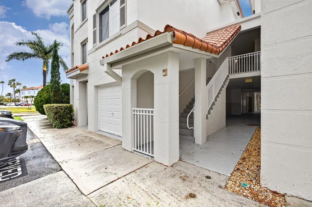 11028 Legacy Drive #302 Palm Beach Gardens, FL 33410