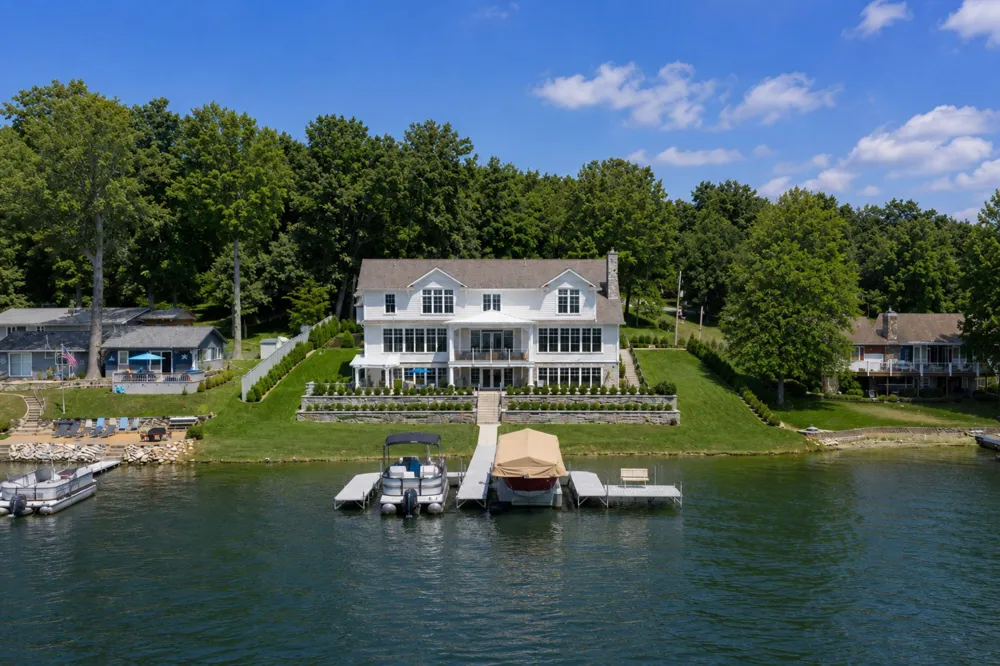 92904 County Road 690 Dowagiac, MI 49047