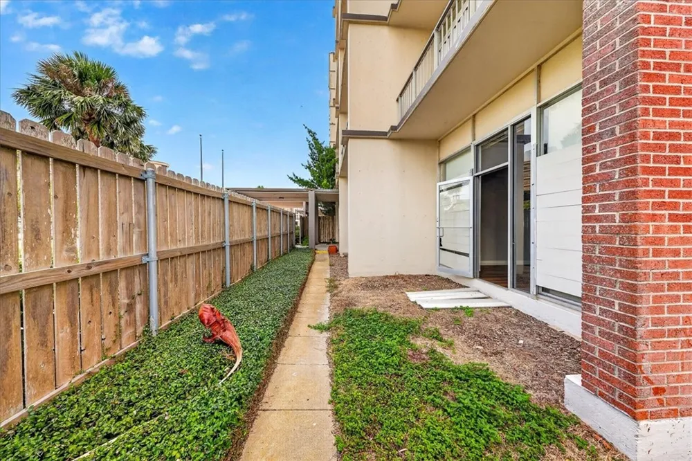 4600 Ocean Drive #104 Corpus Christi, TX 78412