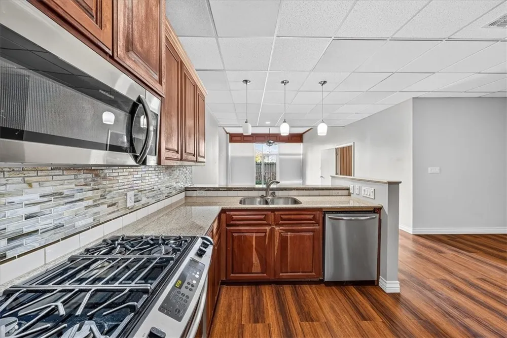 4600 Ocean Drive #104 Corpus Christi, TX 78412