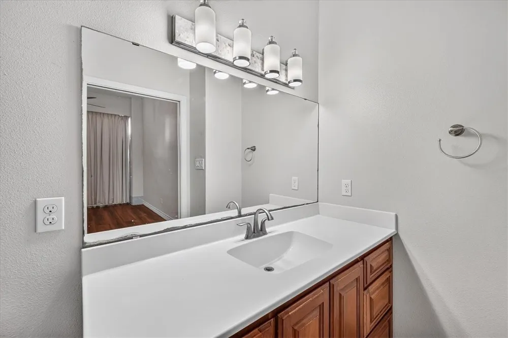 4600 Ocean Drive #104 Corpus Christi, TX 78412