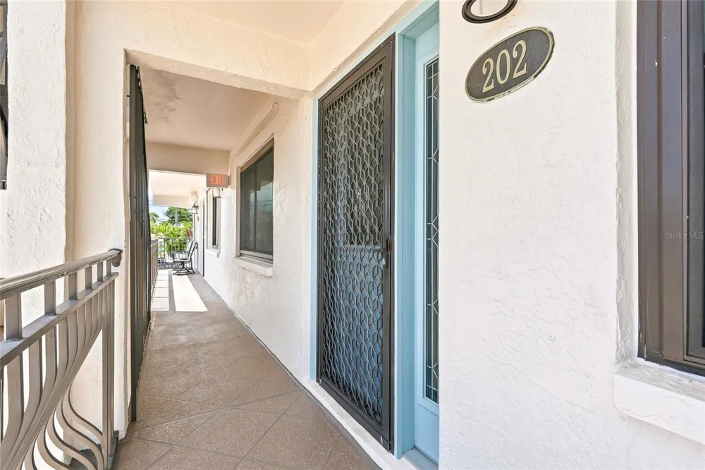 11901 LAGOON LANE #202 Treasure Island, FL 33706