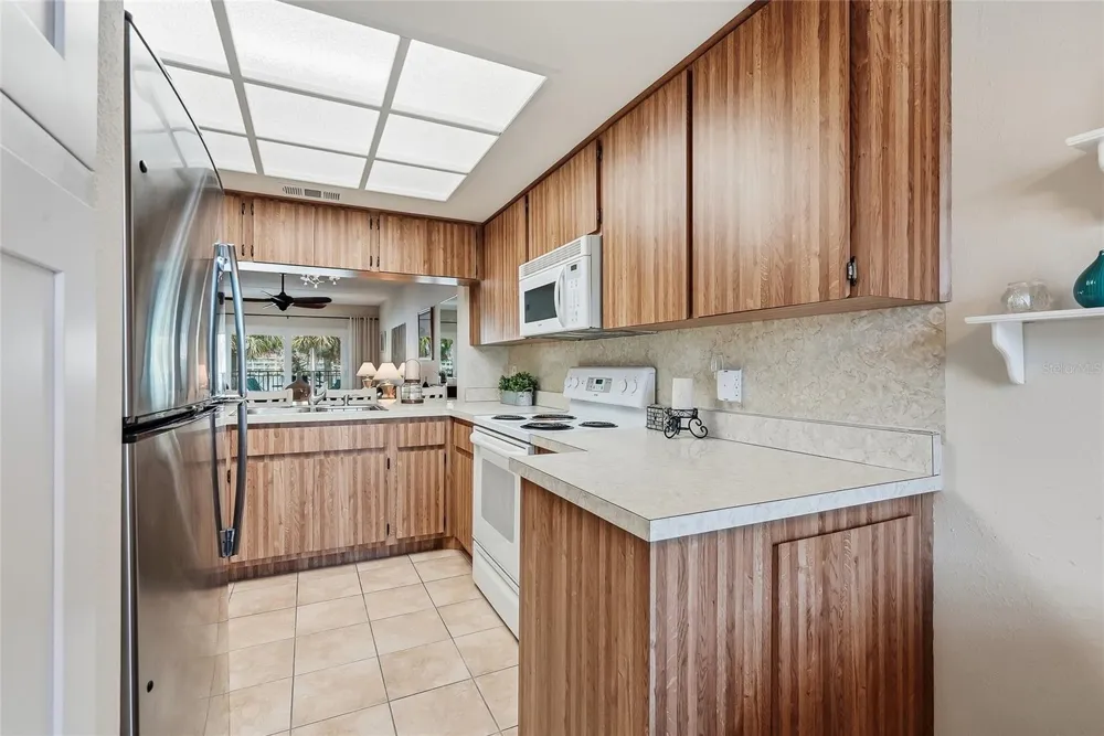 11901 LAGOON LANE #202 Treasure Island, FL 33706