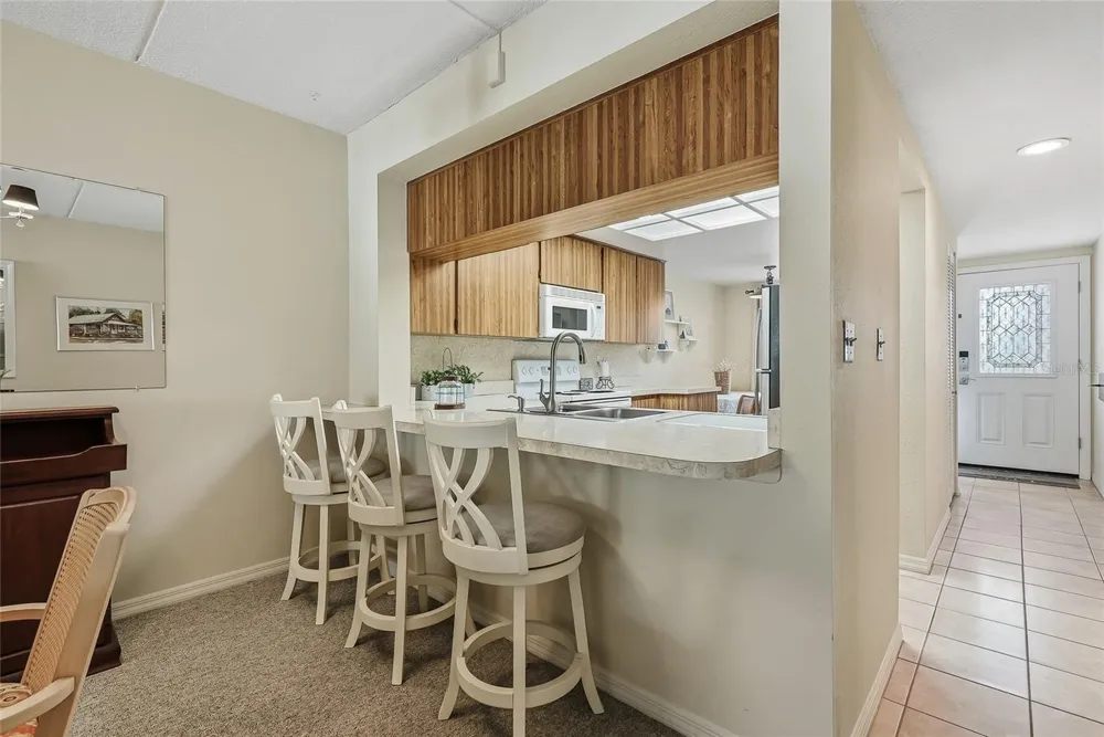 11901 LAGOON LANE #202 Treasure Island, FL 33706