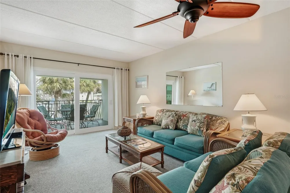 11901 LAGOON LANE #202 Treasure Island, FL 33706