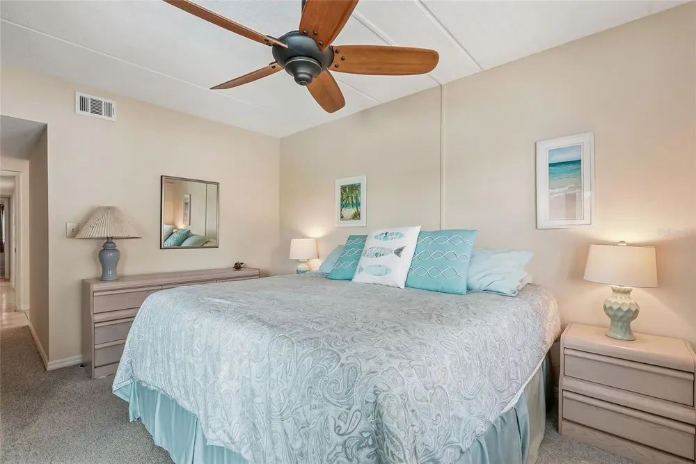 11901 LAGOON LANE #202 Treasure Island, FL 33706