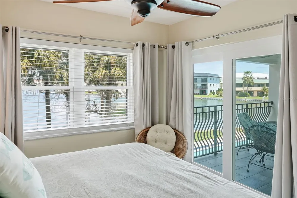 11901 LAGOON LANE #202 Treasure Island, FL 33706