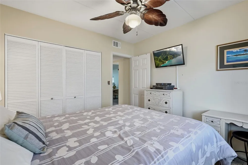 11901 LAGOON LANE #202 Treasure Island, FL 33706