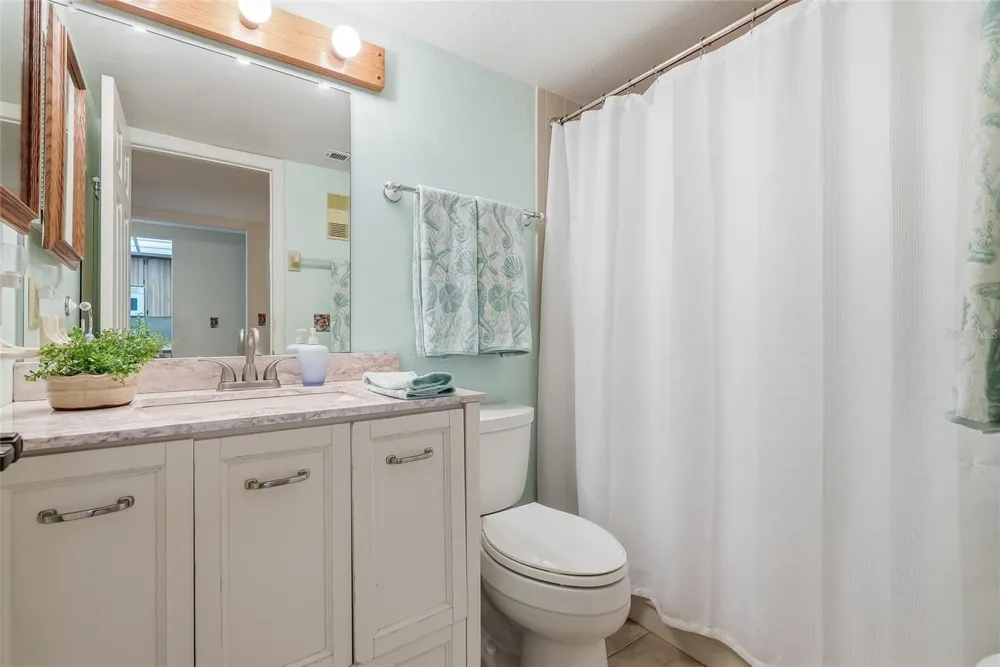 11901 LAGOON LANE #202 Treasure Island, FL 33706