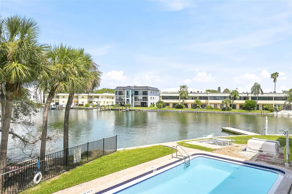 11901 LAGOON LANE #202 Treasure Island, FL 33706
