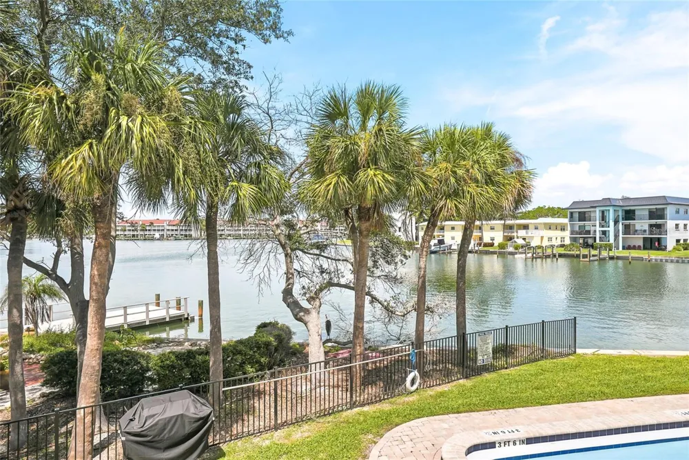 11901 LAGOON LANE #202 Treasure Island, FL 33706