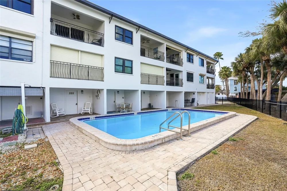 11901 LAGOON LANE #202 Treasure Island, FL 33706