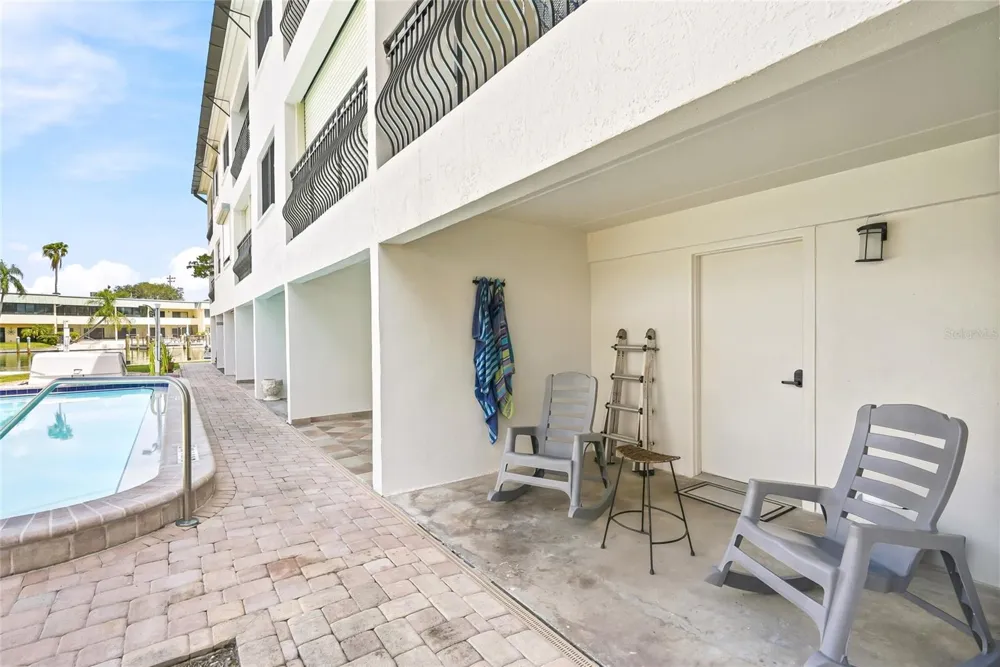 11901 LAGOON LANE #202 Treasure Island, FL 33706
