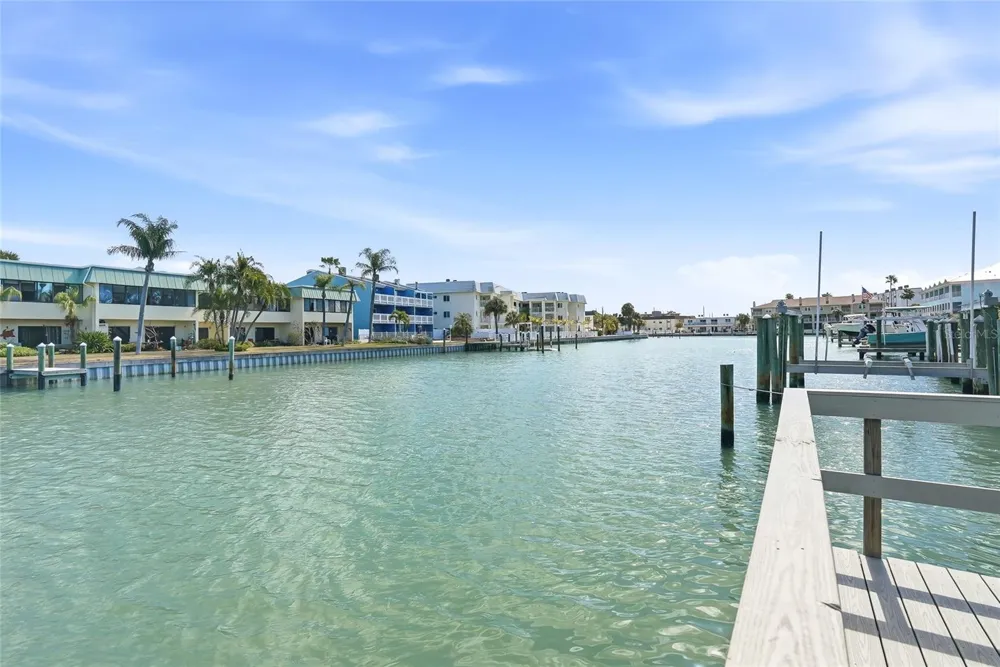 11901 LAGOON LANE #202 Treasure Island, FL 33706