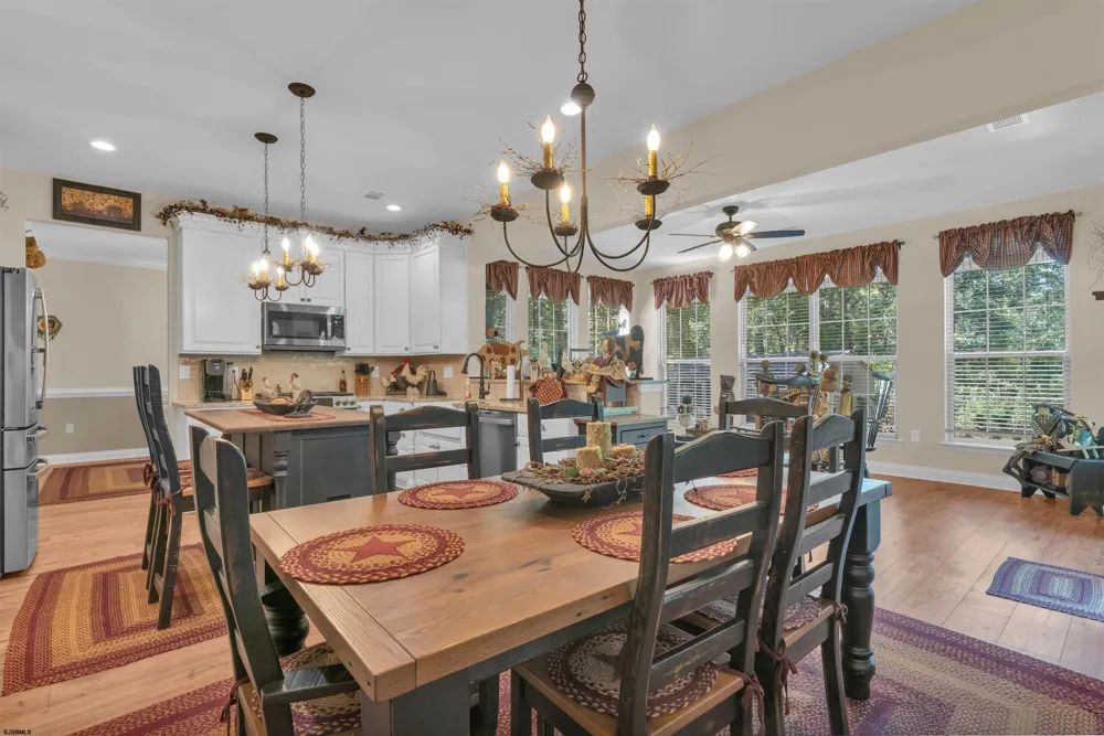 101 Kensington Dr Smithville, NJ 08205