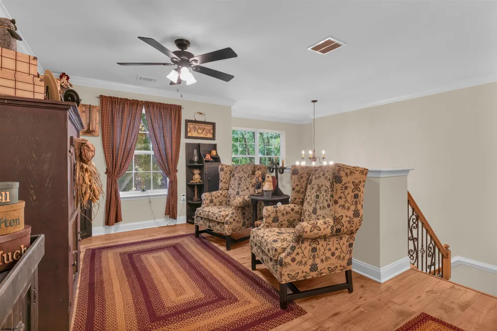 101 Kensington Dr Smithville, NJ 08205