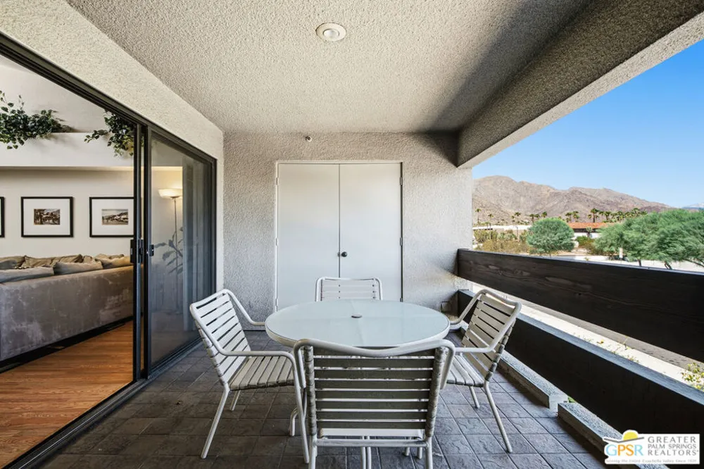 255 S Avenida Caballeros #113 Palm Springs, CA 92262