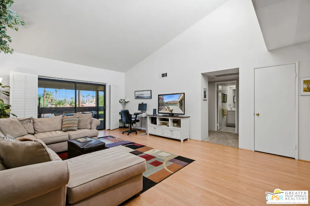 255 S Avenida Caballeros #113 Palm Springs, CA 92262