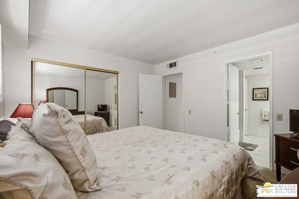 255 S Avenida Caballeros #113 Palm Springs, CA 92262