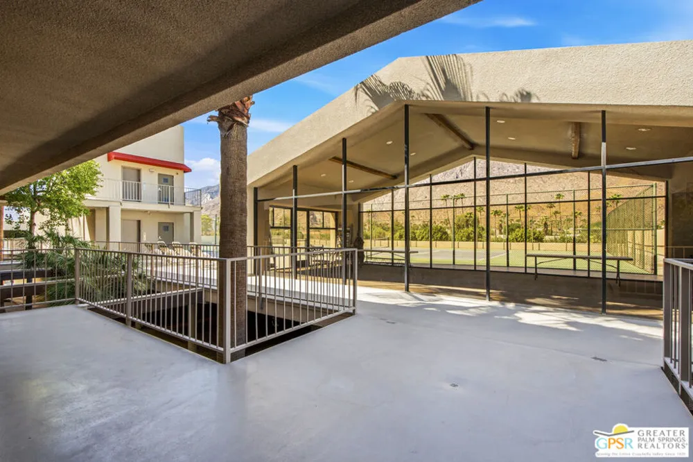255 S Avenida Caballeros #113 Palm Springs, CA 92262