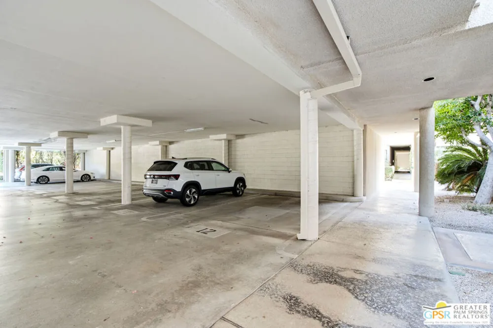 255 S Avenida Caballeros #113 Palm Springs, CA 92262