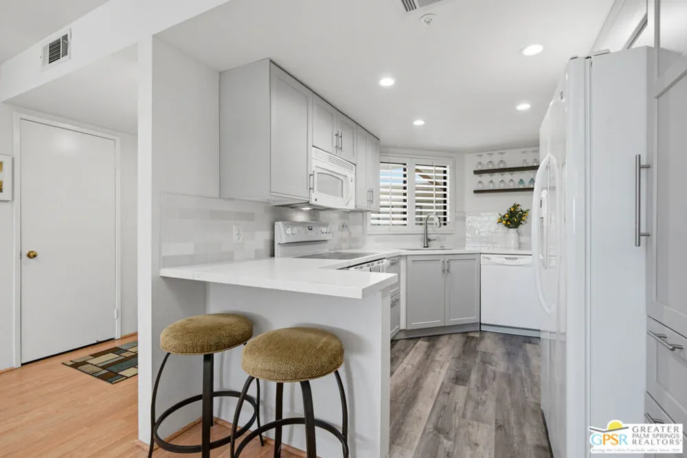 255 S Avenida Caballeros #113 Palm Springs, CA 92262