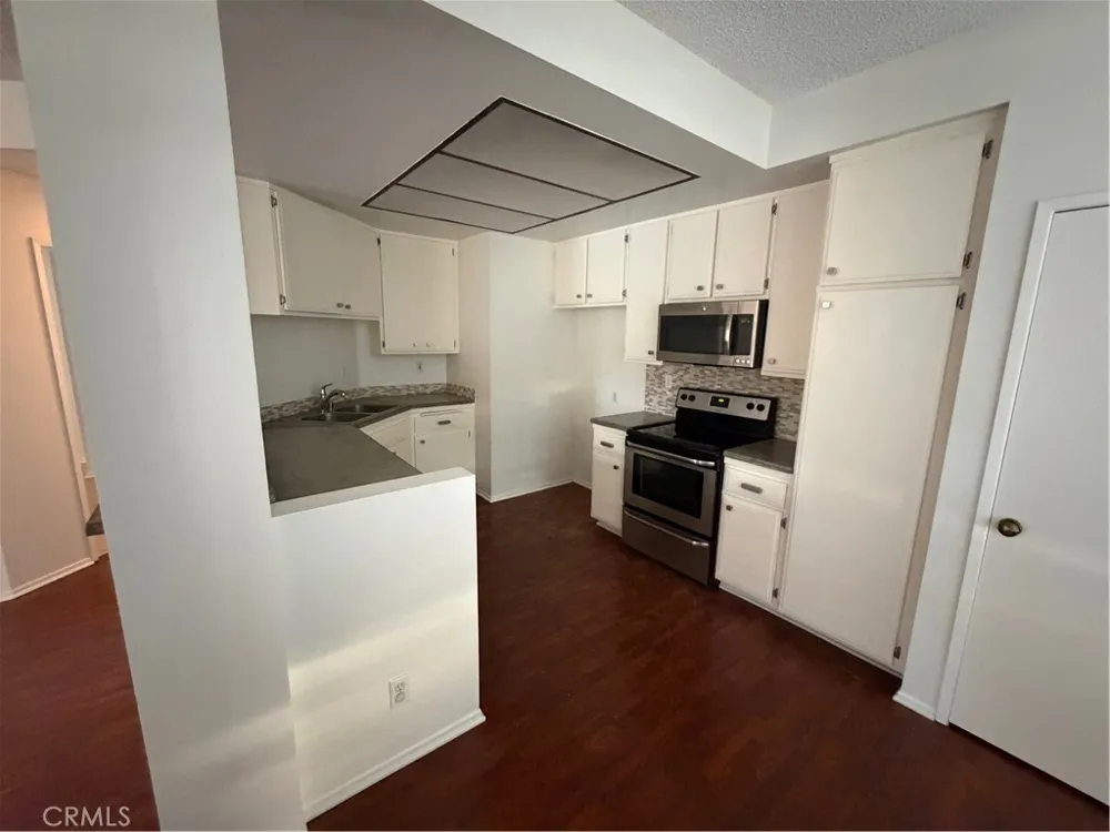 5722 E Stillwater #11 Orange, CA 92869