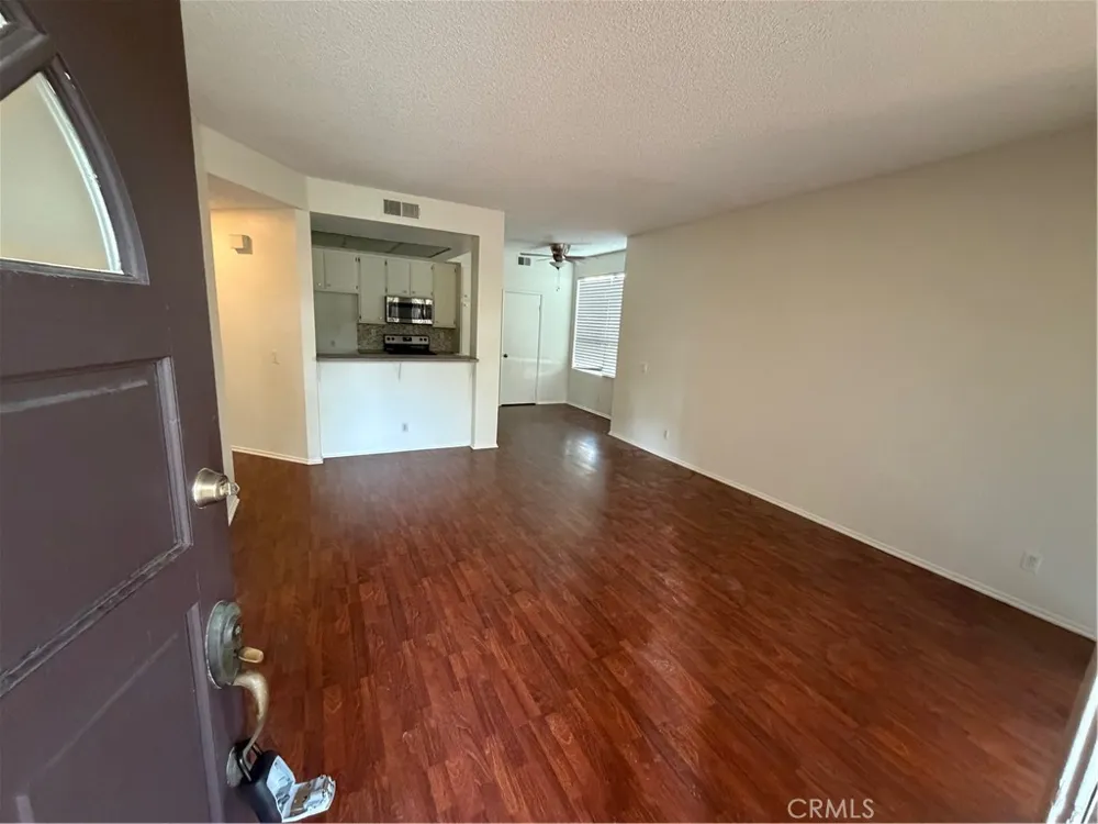 5722 E Stillwater #11 Orange, CA 92869