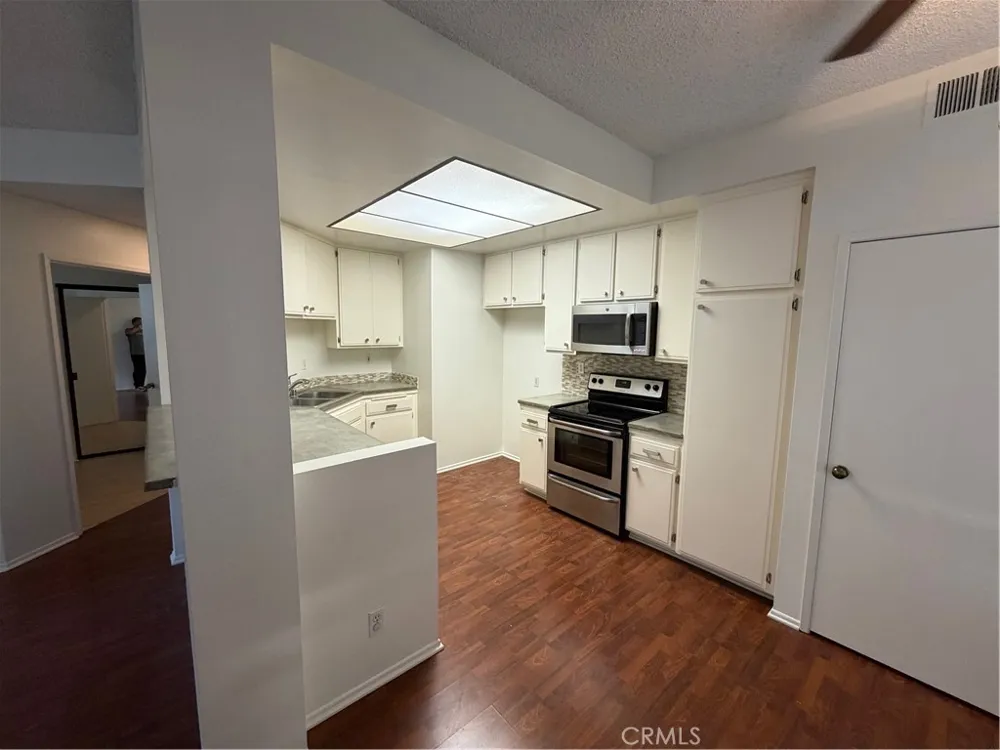 5722 E Stillwater #11 Orange, CA 92869