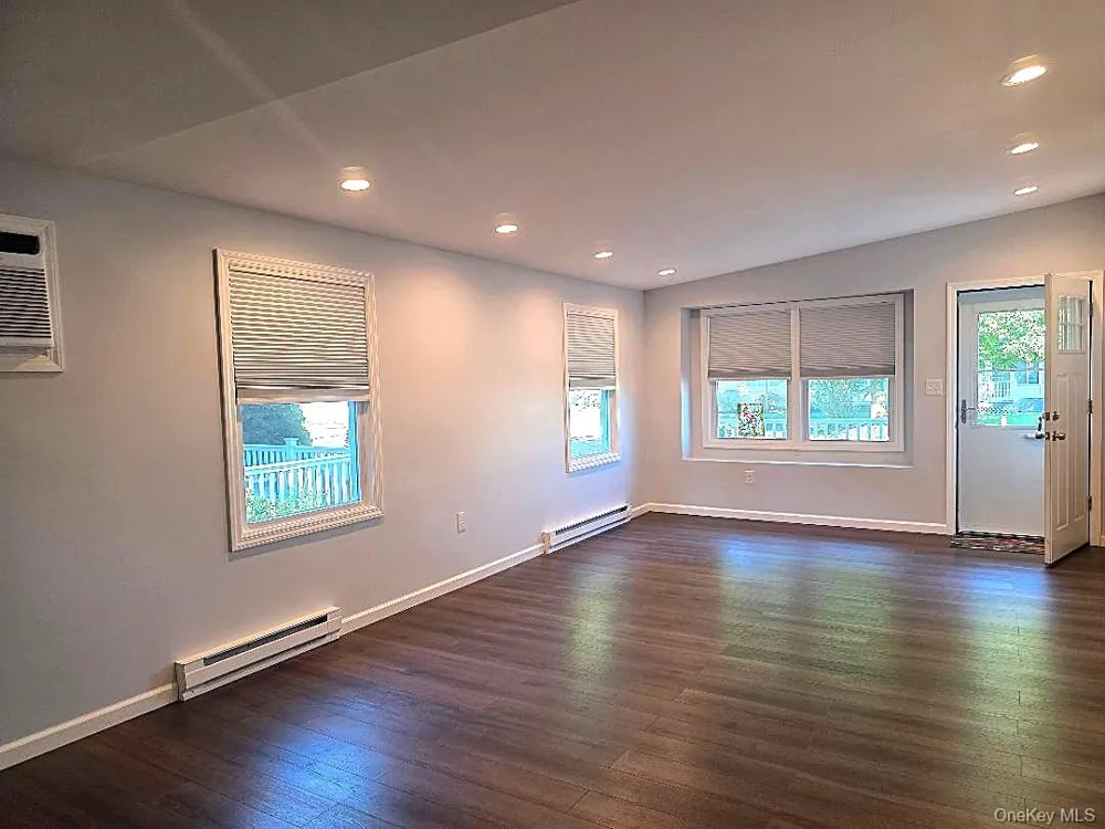 201 Village Circle W Manorville, NY 11949