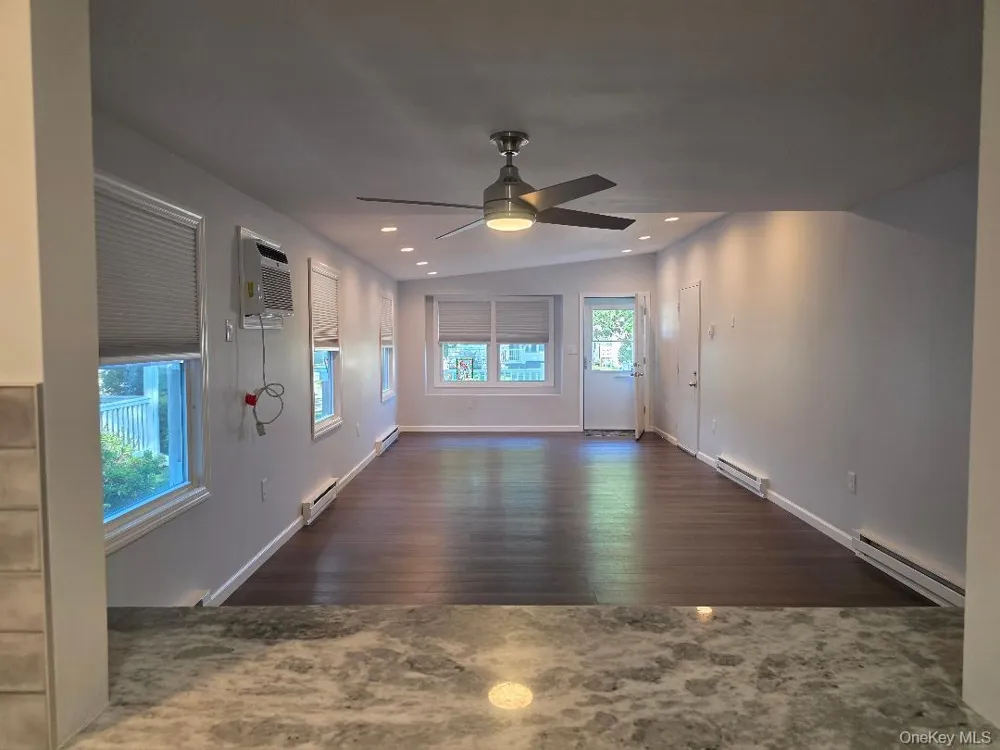 201 Village Circle W Manorville, NY 11949
