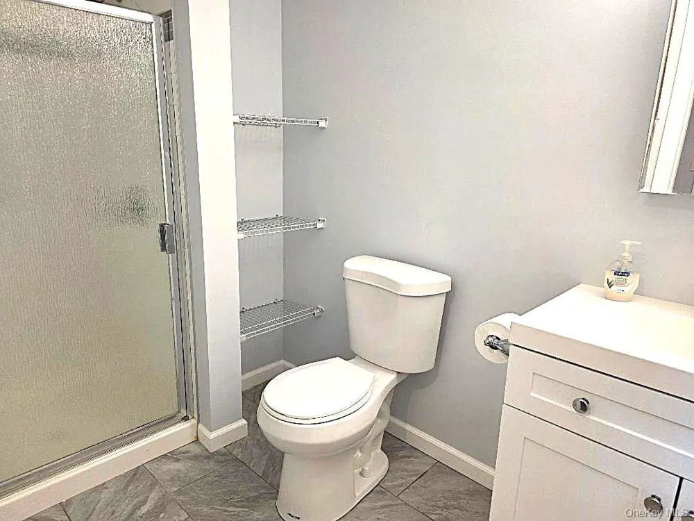 201 Village Circle W Manorville, NY 11949