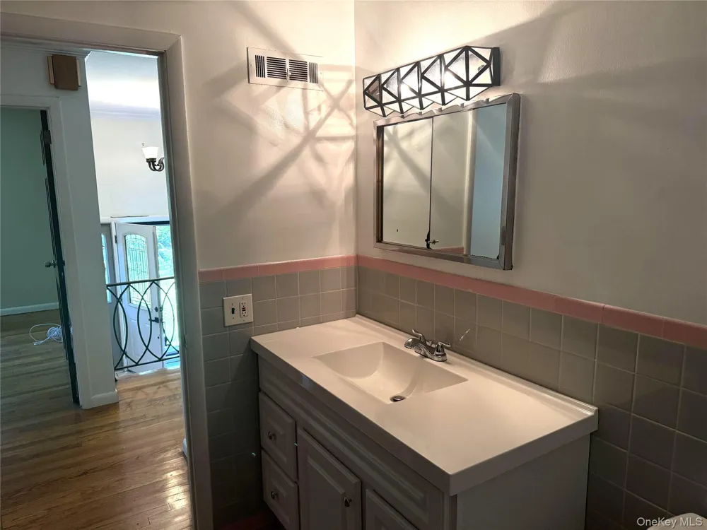 58 Quakerbridge Road Ossining, NY 10562
