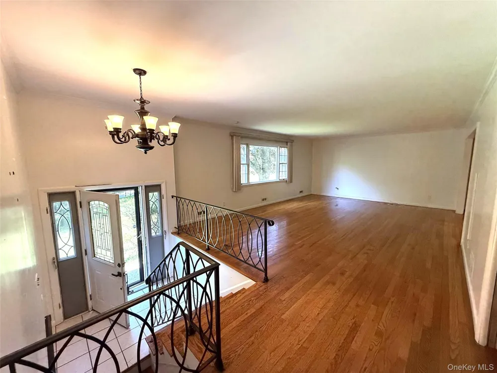 58 Quakerbridge Road Ossining, NY 10562