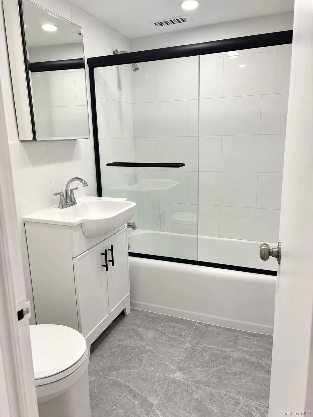 3215 H AVENUE #3p Brooklyn, NY 11210