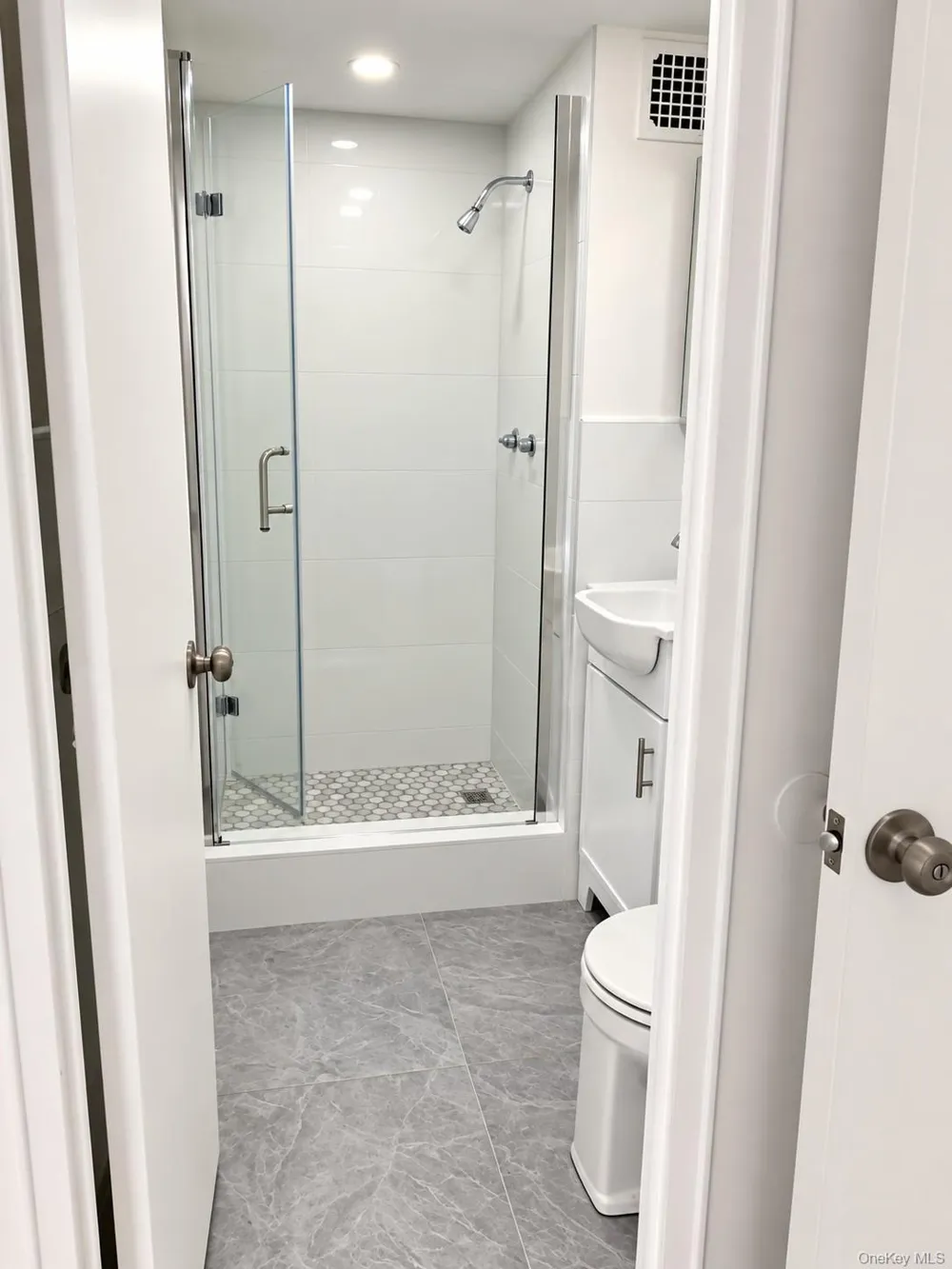 3215 H AVENUE #3p Brooklyn, NY 11210