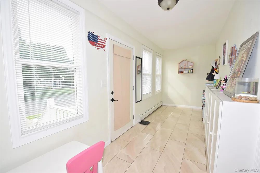 17 Maple Avenue Port Jefferson Station, NY 11776