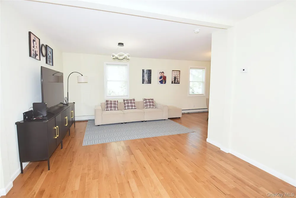 17 Maple Avenue Port Jefferson Station, NY 11776